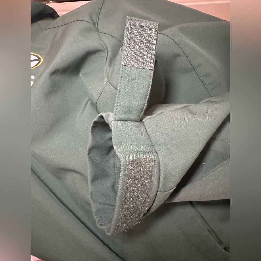 NFL Green Bay Packers Jacket - Picture 7 of 9